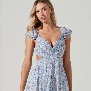 ASTR the Label Primrose Floral Maxi Dress, size Medium, worn only ONE time!